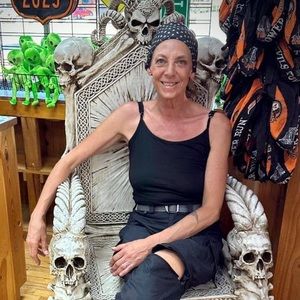 Meet your Posher, Leah